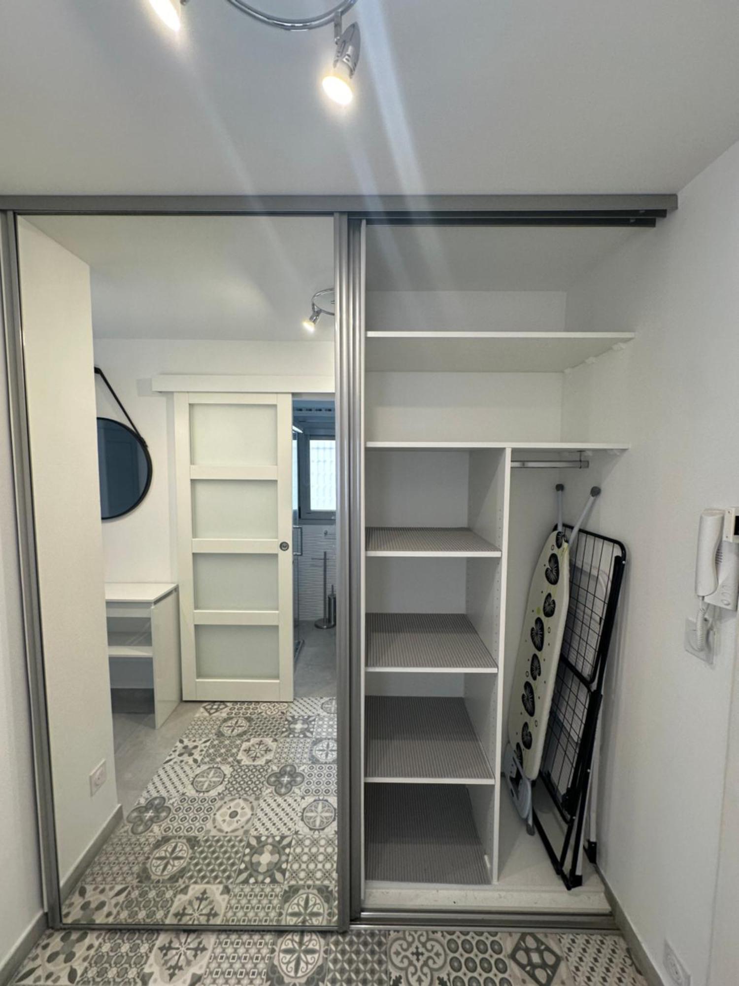 Superbe Studio Climatise Sur Le Port De Hyères Kültér fotó